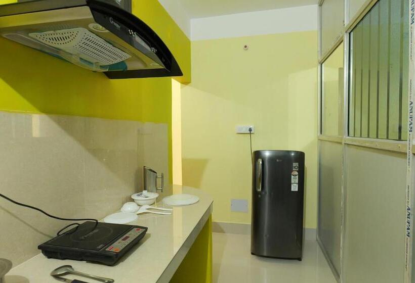 مبيت وإفطار The Transit Stay Guwati