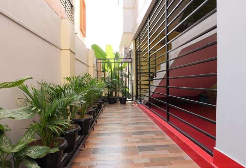 مبيت وإفطار The Transit Stay Guwati