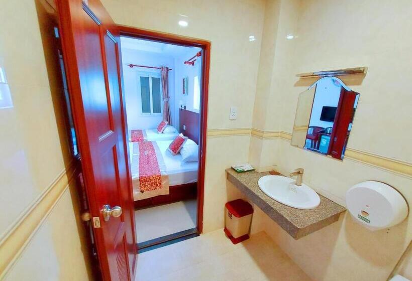 تختخواب و صبحانه Victoria Homestay 63 Tran Hung Dao 1 Minute Walking To Beach