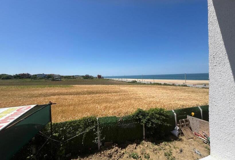 Airport Confort Guest House