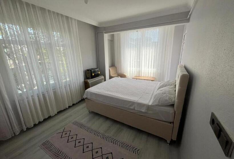 Airport Confort Guest House