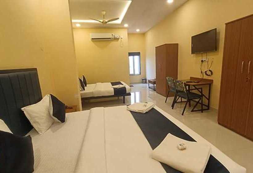 Fabhotel Mint Park Nr Nmims College