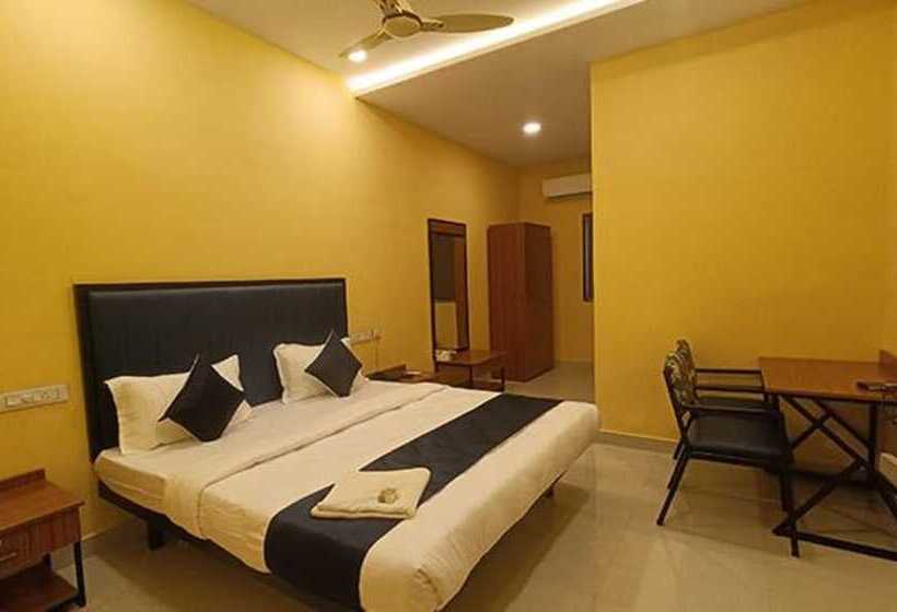 Fabhotel Mint Park Nr Nmims College