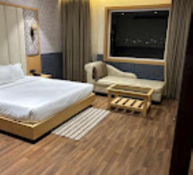 Grand Bhelsa Hotel & Resorts, Hasnabad