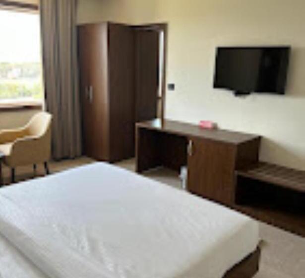 Grand Bhelsa Hotel & Resorts, Hasnabad