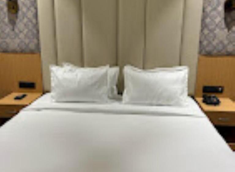 Grand Bhelsa Hotel & Resorts, Hasnabad