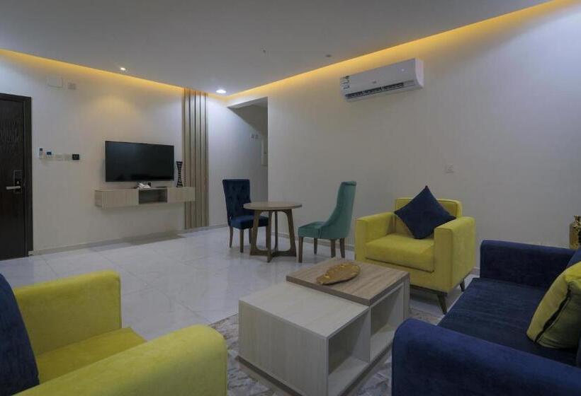 جراند فيوتشر