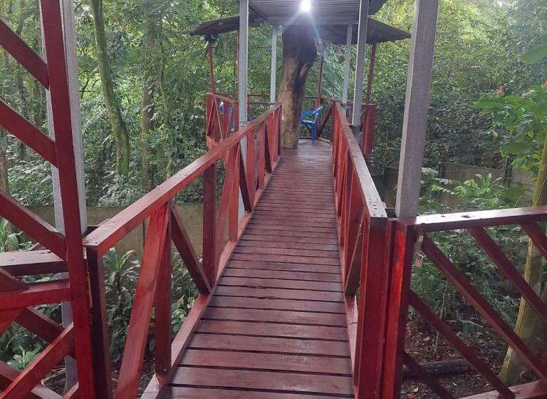 فندق صغير Hal