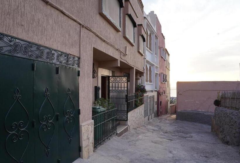 هاستل Tamraght 1