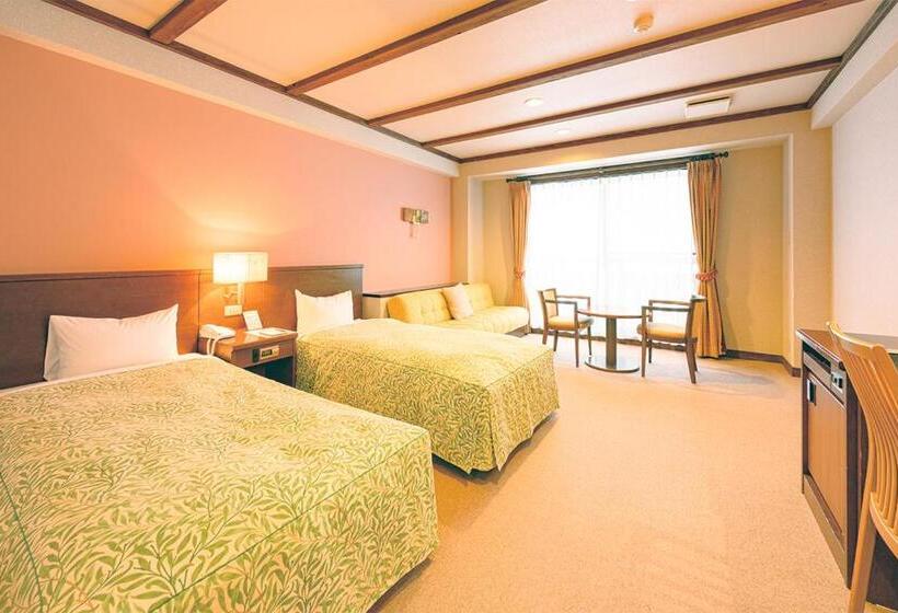 Hotell シェーネスハイム金山