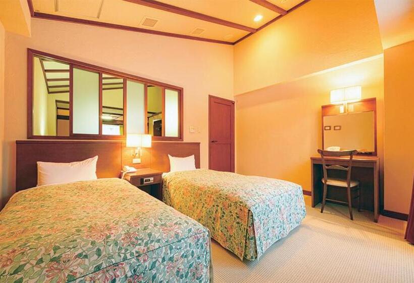 Hotell シェーネスハイム金山