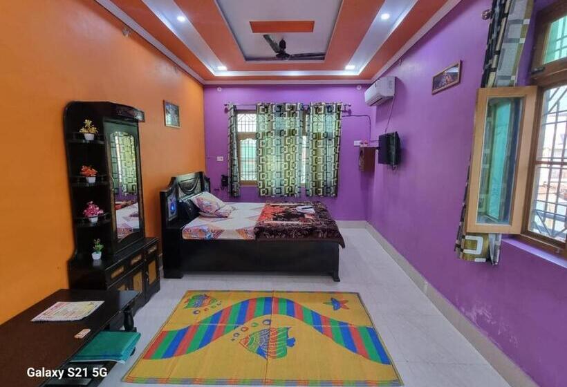 فندق Aastha And Restaurant