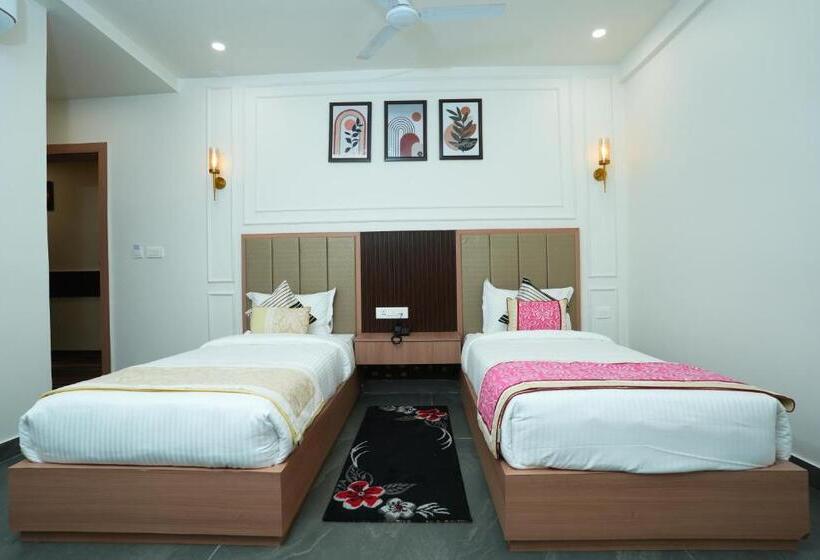 Отель Anaya Retreat