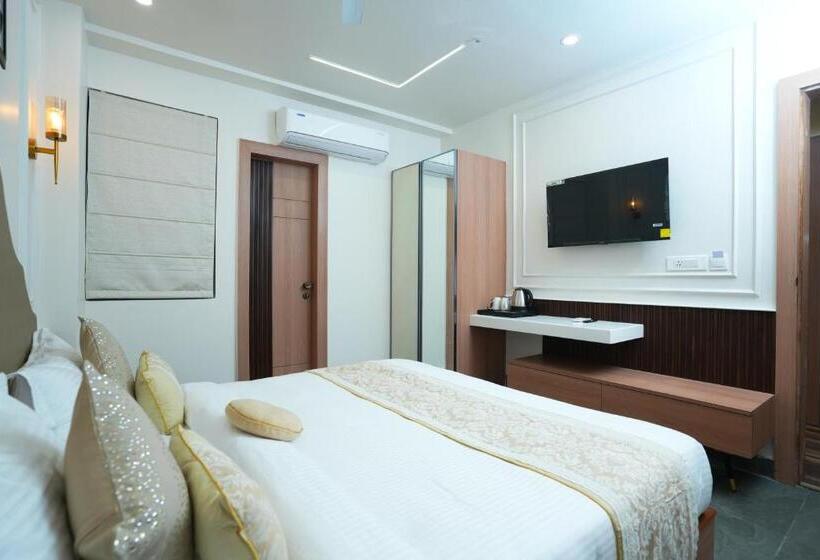 Отель Anaya Retreat