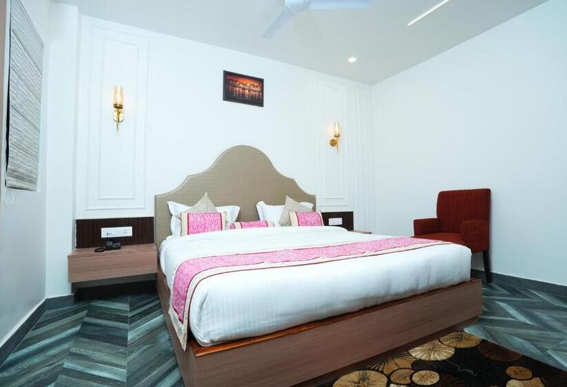 Отель Anaya Retreat