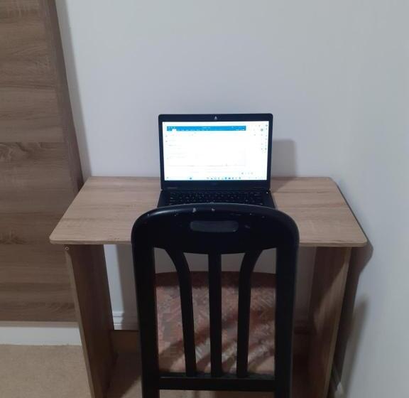 בית מלון כפרי Apex Luxuries