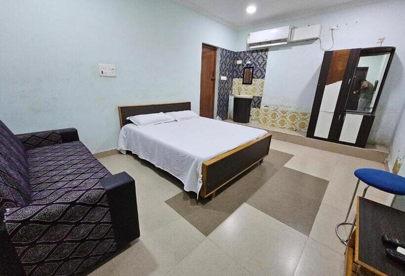 Отель Arunachala Guest House