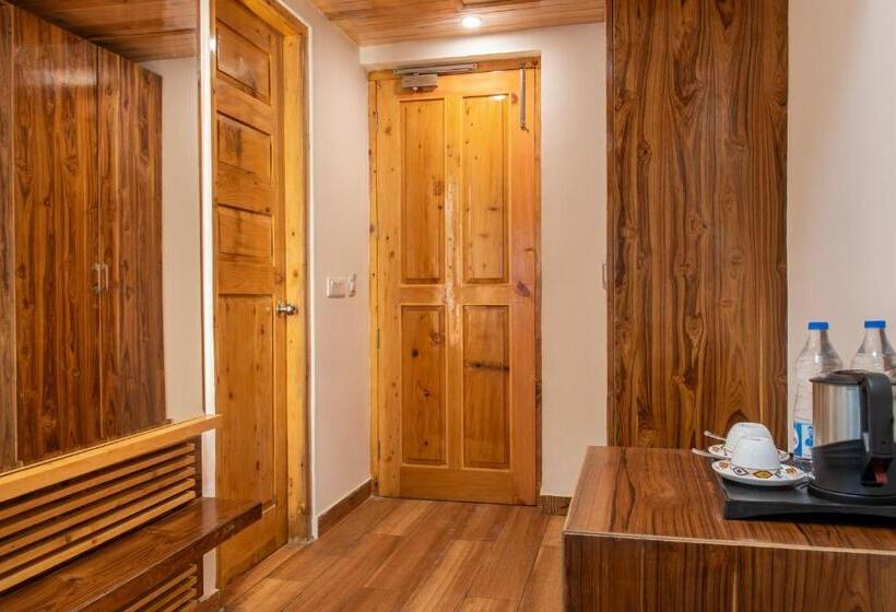 酒店 Bradhi   Echor Riverside Resort Jibhi