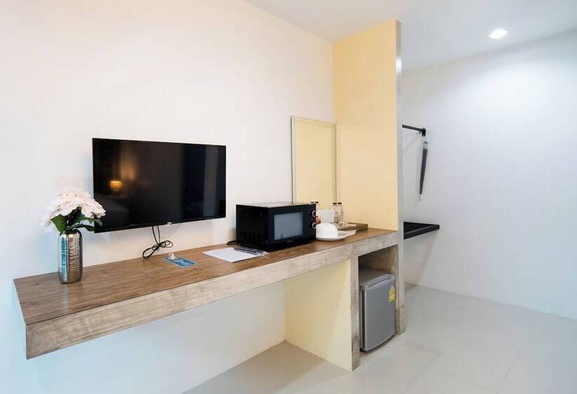 בית מלון כפרי Chanakarn Pool Access Rawai