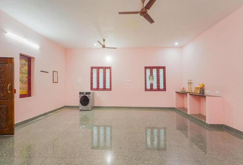 فندق Collection O Blue Horizon