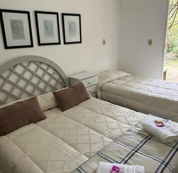 هتل Donatella Mare Art