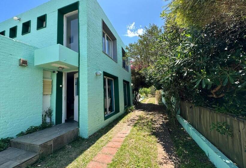 هتل Donatella Mare Art