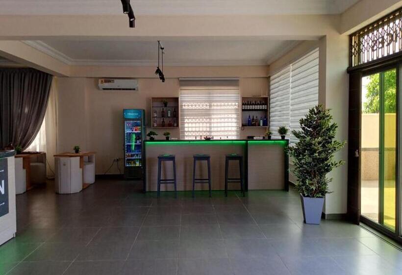 בית מלון כפרי Edgard