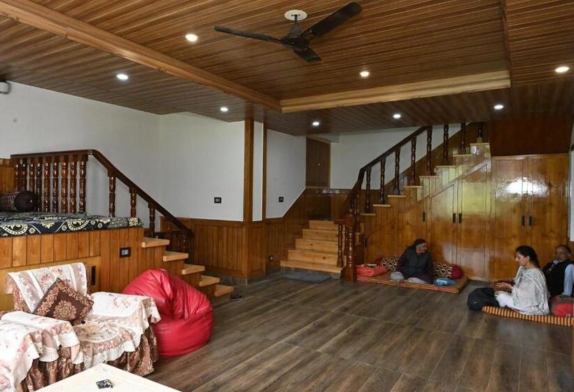 ホテル Enrich Stays A Village Tourism