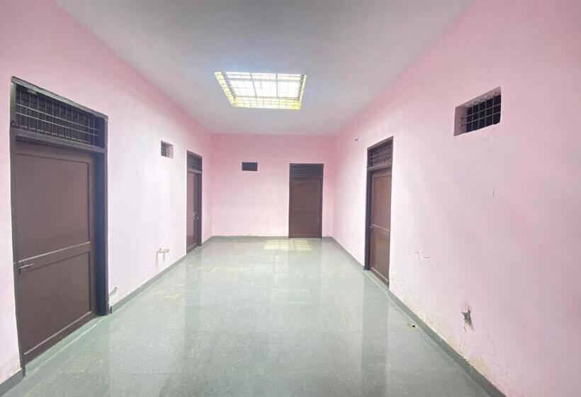 Отель Gellary Villa