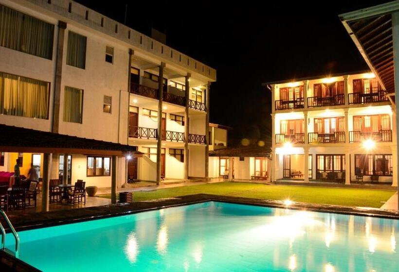 בית מלון כפרי Hikka Bliss