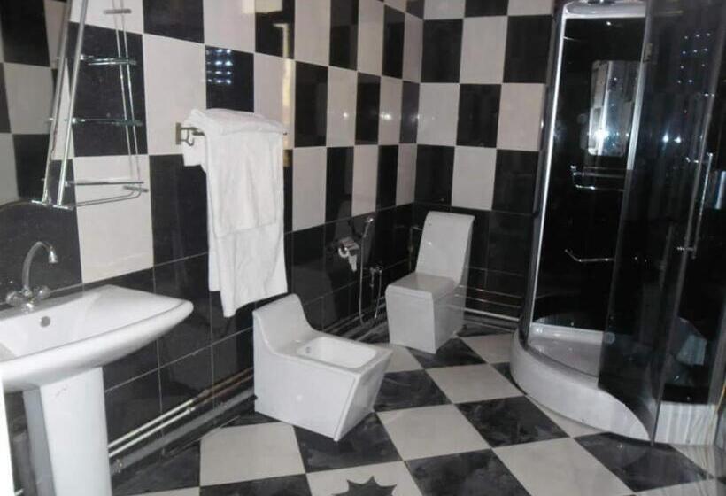 هتل Hôtel Des Frères Bouaza