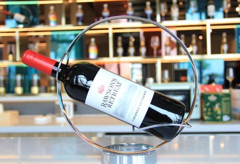 בית מלון כפרי Ibis Li Wang Road, Jiaodong Airport