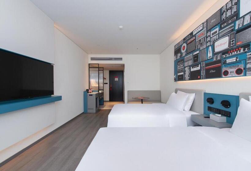 בית מלון כפרי Ibis Li Wang Road, Jiaodong Airport