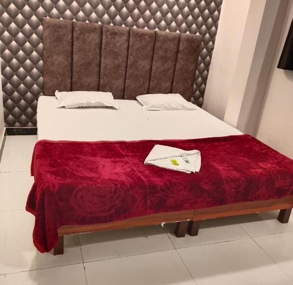 فندق Kanchan Kesari Palace, Ujjain