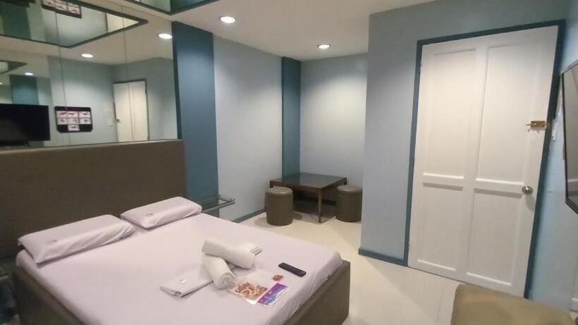 هتل King Arthur Palace