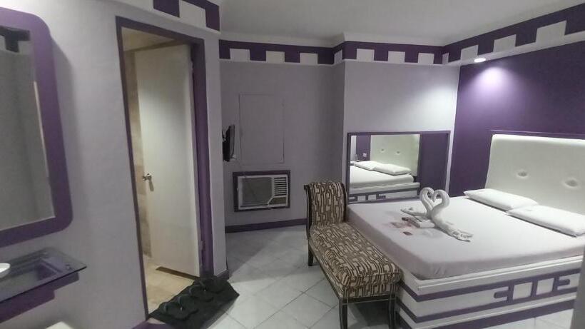 هتل King Arthur Palace