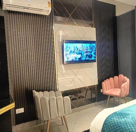 בית מלון כפרי Lieu D  Amour