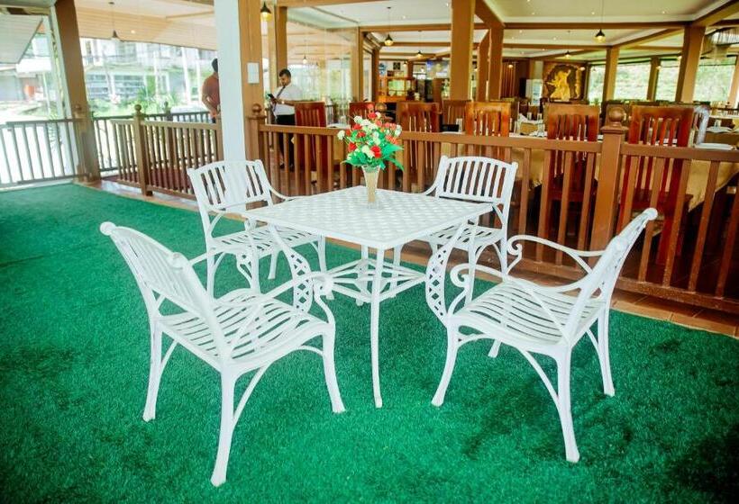 Hotel Maharajah Grand