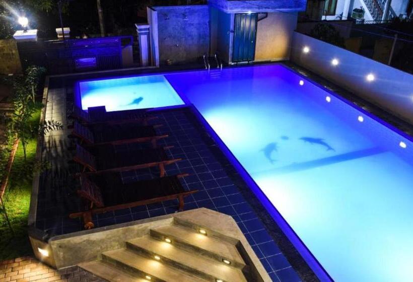 Mamma Raji Hotel Freedom Paradise