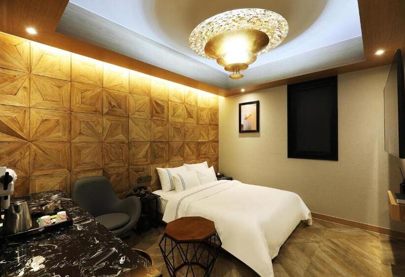 בית מלון כפרי Mari