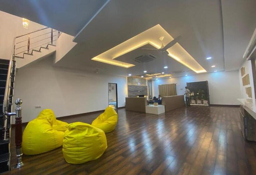 בית מלון כפרי Monroe Stay