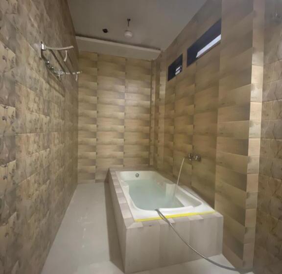 בית מלון כפרי Monroe Stay