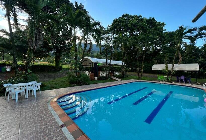 Отель Monte Alto Campestre