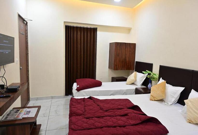 호텔 New Happy Home