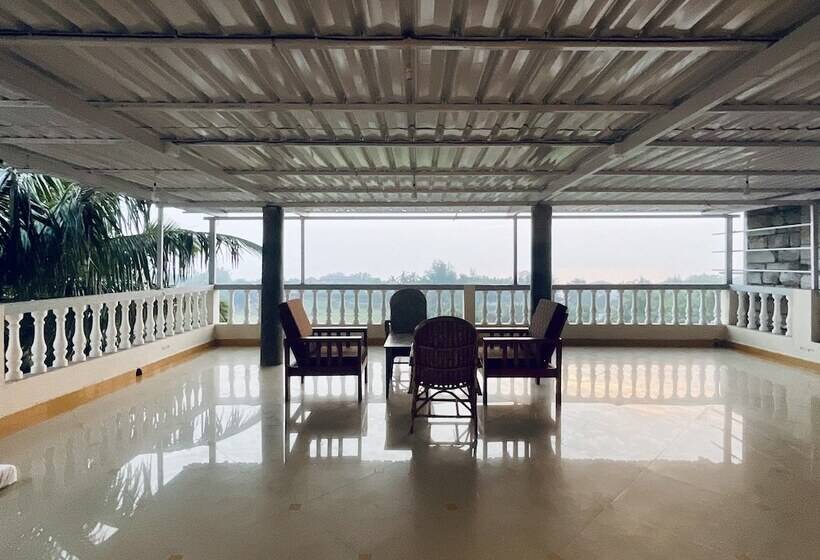 Nagas Hotel Satyavati Morjim