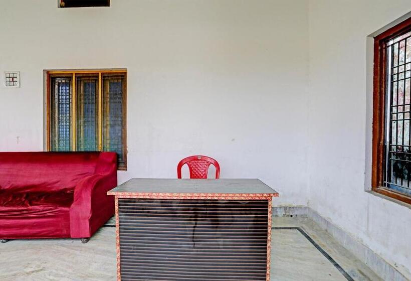 酒店 Oyo Deewan Banquets & Resort