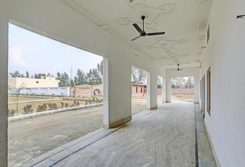 酒店 Oyo Deewan Banquets & Resort