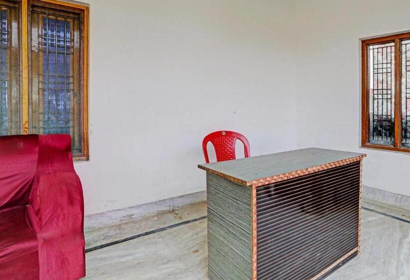 酒店 Oyo Deewan Banquets & Resort