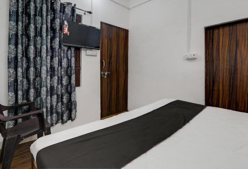 فندق Oyo Flagship Chitra Guest House