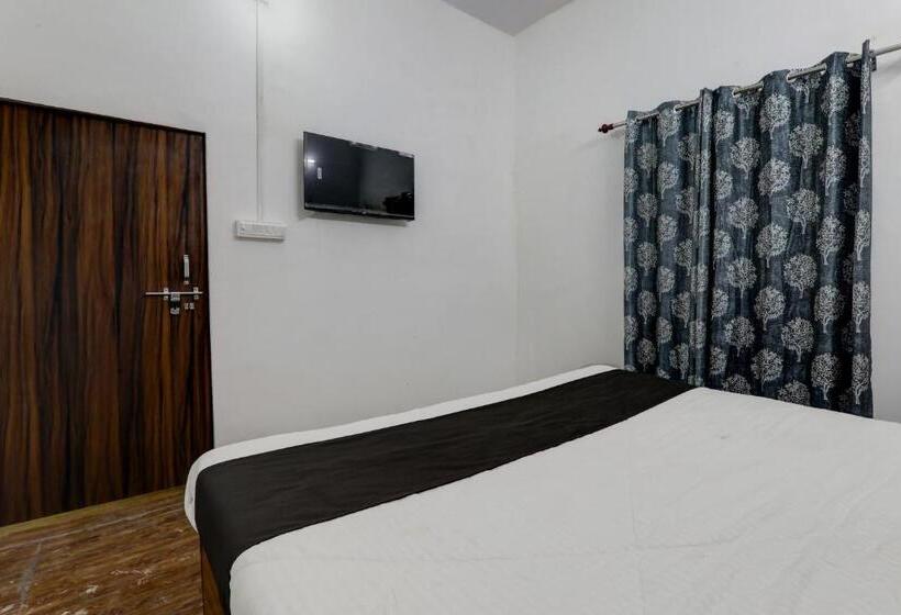 فندق Oyo Flagship Chitra Guest House